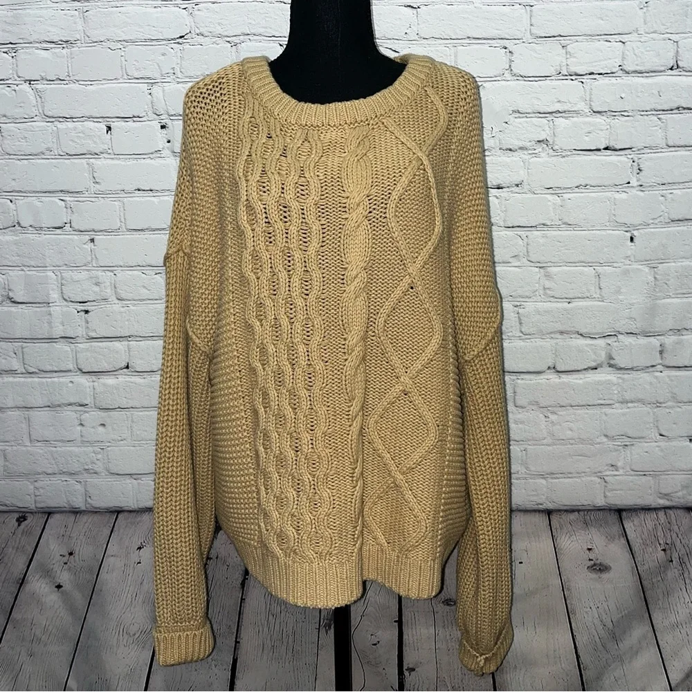 Free People Dream Cable Knit Crewneck Sweater Size Large Unisex - Picture 3 of 12
